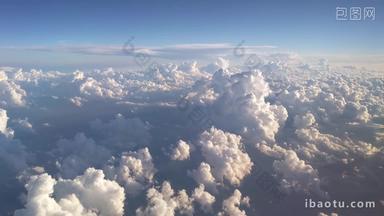 飞机视角看云层